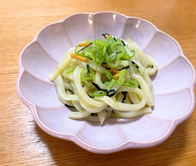 トッピングを追加した様子（撮影：grapeフード編集部）