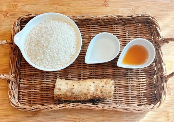 『長芋の炊き込みご飯』の材料写真（撮影：キジカク）