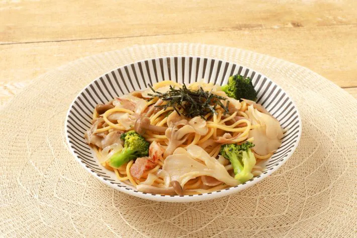 キノコを使った料理の写真