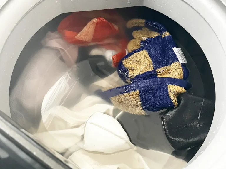 汚れた衣類を洗濯