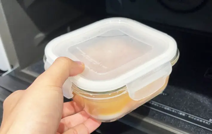 電子レンジで加熱している画像（撮影：キジカク）