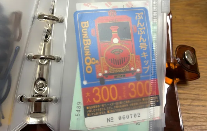 チケットを入れた画像（撮影：エニママ）