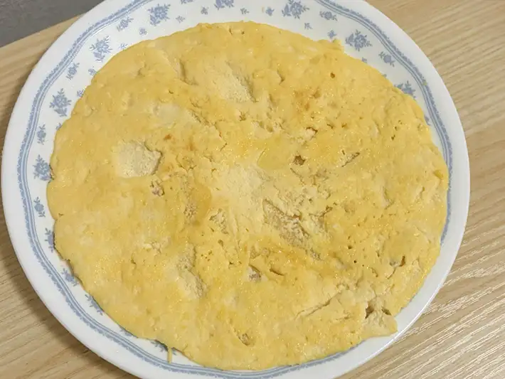 リンゴのオープンオムレツの写真（撮影：grapeフード編集部）