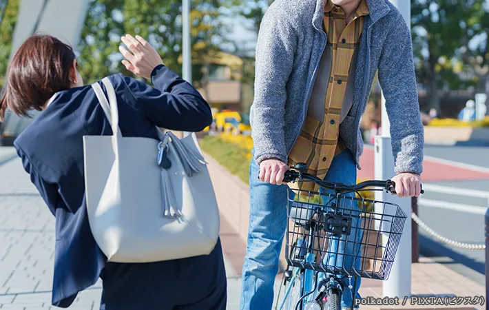 歩行者と自転車の写真