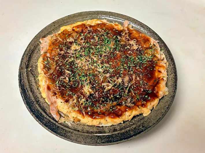 お好み焼きの写真（撮影：grapeフード編集部）