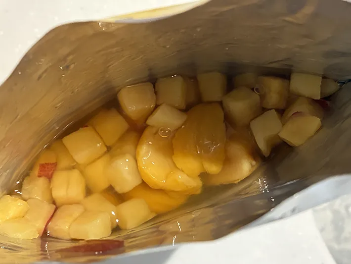 芋栗ごはんの素の中身（撮影：grapeフード編集部）