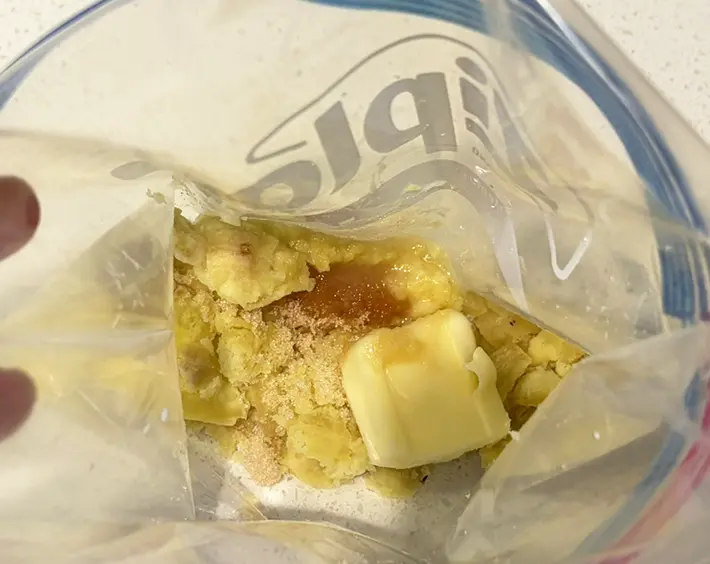 サツマイモにバター砂糖、牛乳を加えた写真（撮影：grapeフード編集部）