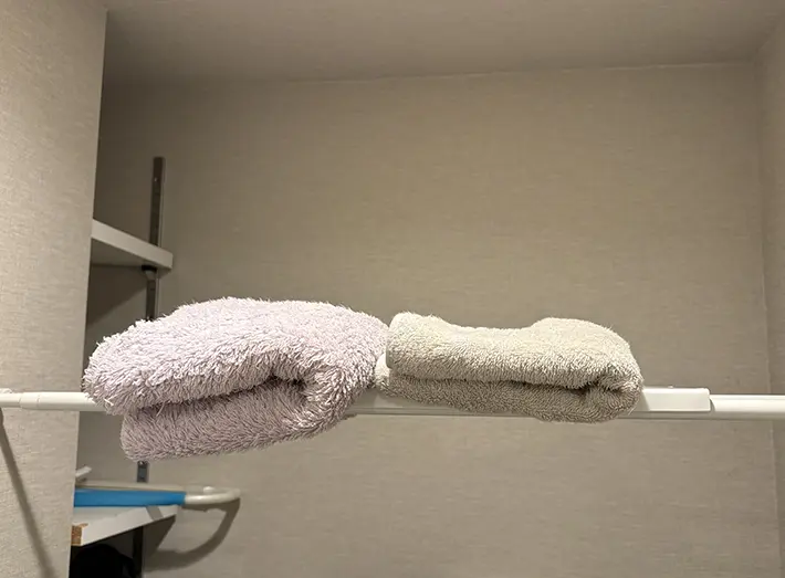 つっぱり棒の画像