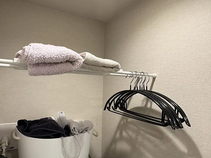 つっぱり棒の画像