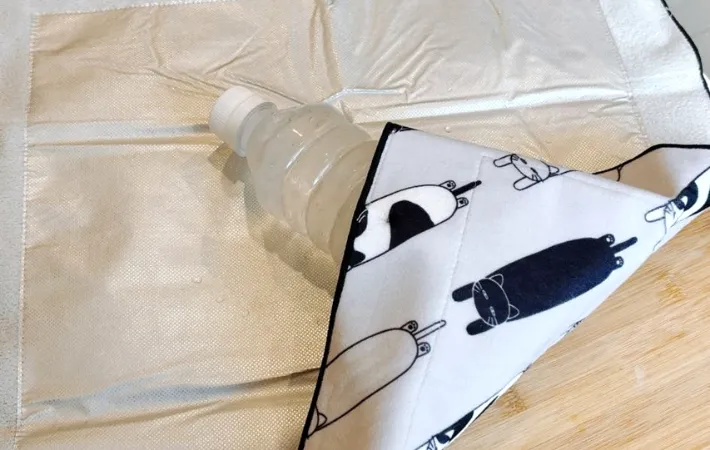 ペットボトルを包んだ画像（撮影：キジカク）
