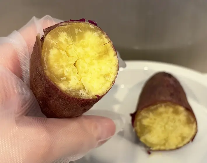 サツマイモの断面の写真（撮影：grapeフード編集部）