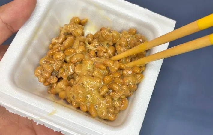『納豆にオリーブオイル』の写真（撮影：キジカク）