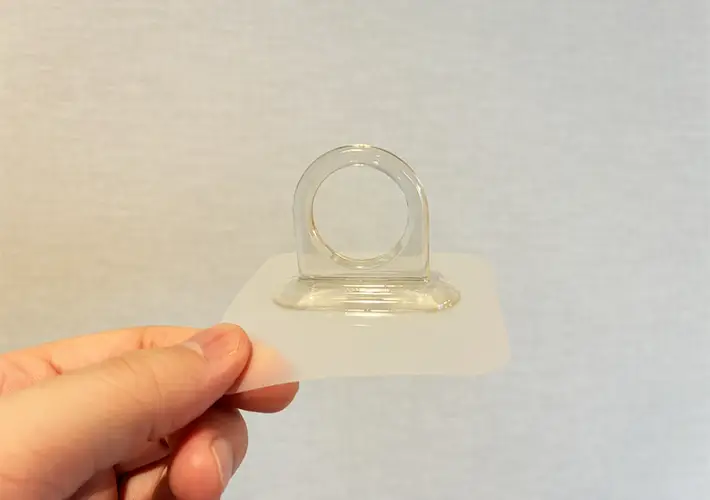 フィルムリングフックの写真（撮影：grapeライフハック編集部）