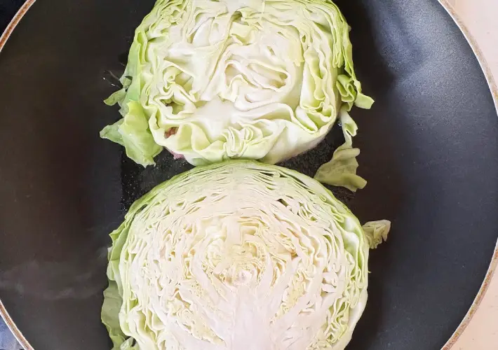フライパンに並べた画像（撮影：エニママ）