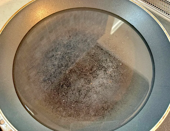 湯を沸かしている画像（撮影：エニママ）