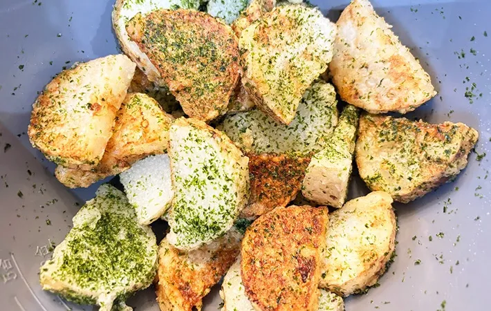 青のりと塩で長芋に味付けした画像（撮影:エニママ）　