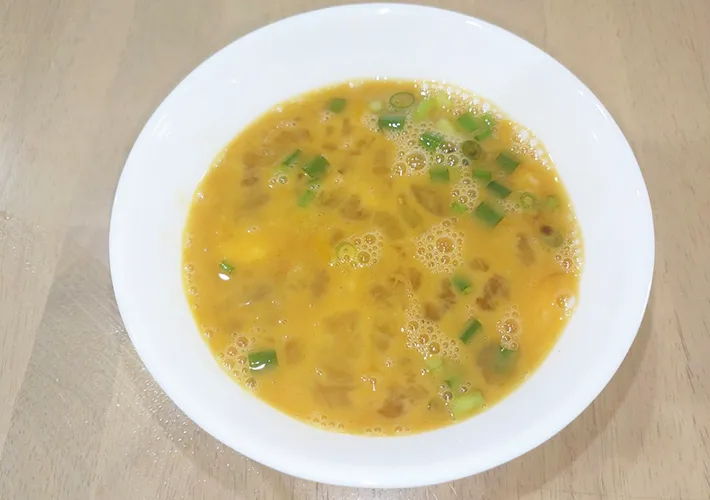 混ぜた後の卵液の画像（撮影：エニママ）