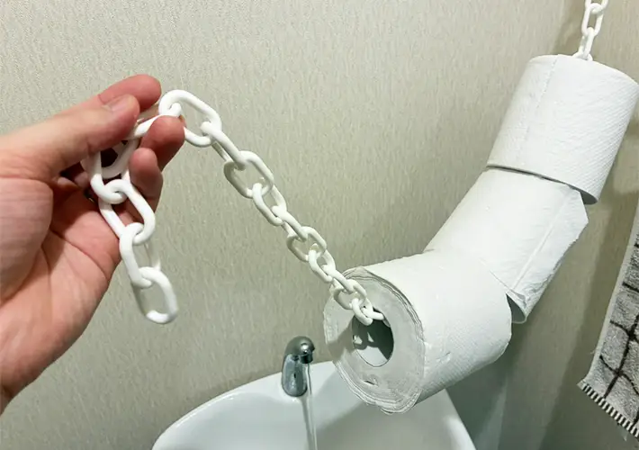 ダイソーのチェーン活用写真（撮影：grapeライフハック編集部）