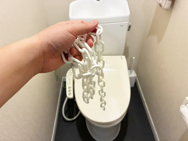 ダイソーのチェーン活用写真（撮影：grapeライフハック編集部）