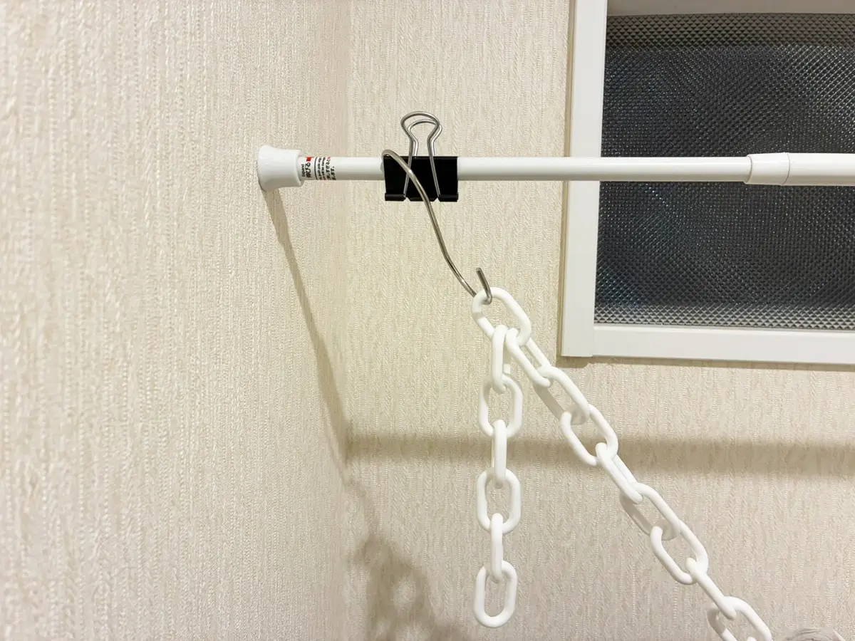 ダイソーのチェーン活用写真（撮影：grapeライフハック編集部）
