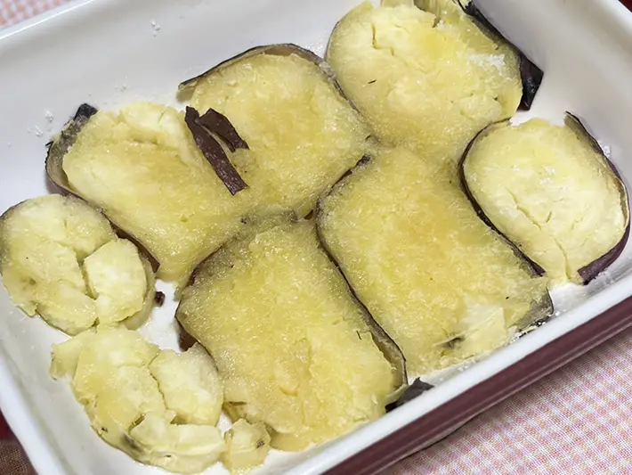 焼き上がったサツマイモの写真（撮影：grapeフード編集部）