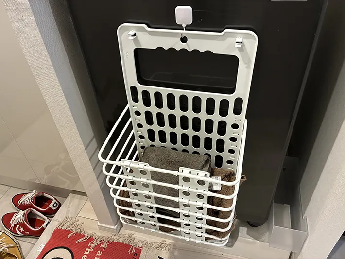 ランドリーバスケットに収納したタオル（撮影：grapeライフハック編集部）