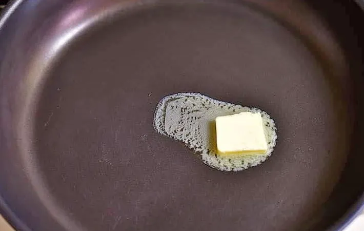 『カボチャのバターソテー』を作る写真（撮影：小泉明代）