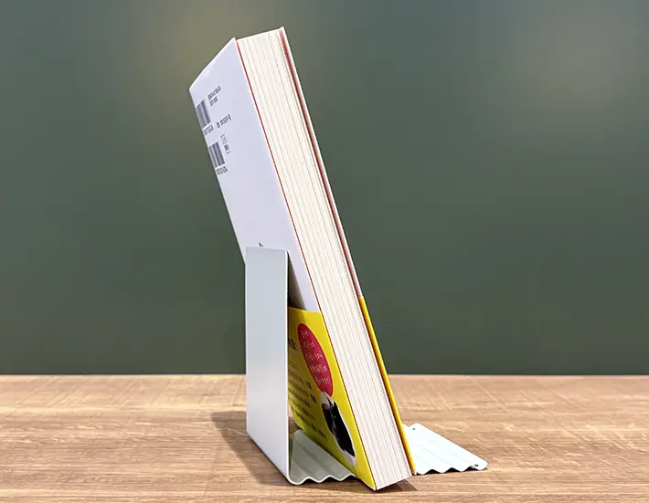 ブックスタンドの画像
