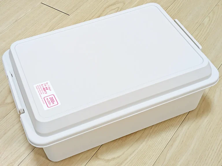 『アウトドアコンテナボックス』の写真（撮影：ワード）