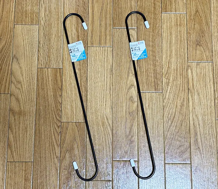 S字フックの画像