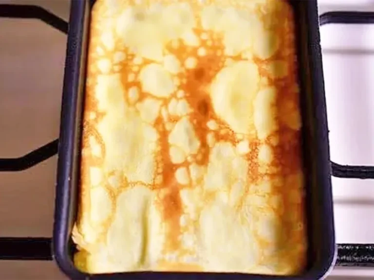 ミルクレープを作る画像（撮影：小泉明代）