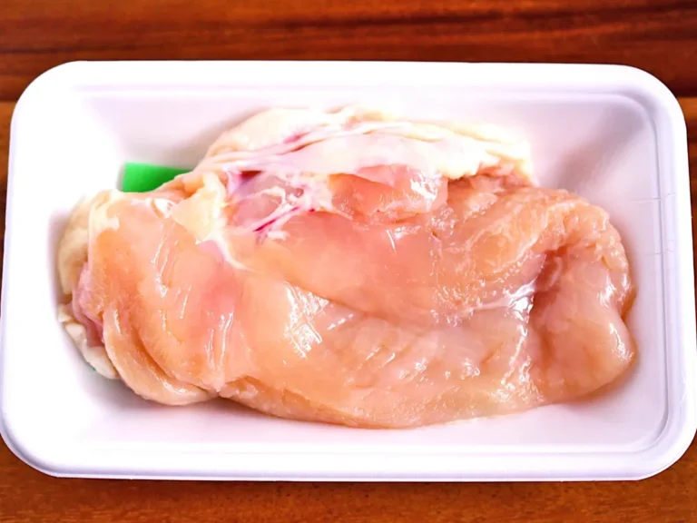 『鶏むね肉』の写真（撮影：小泉明代）