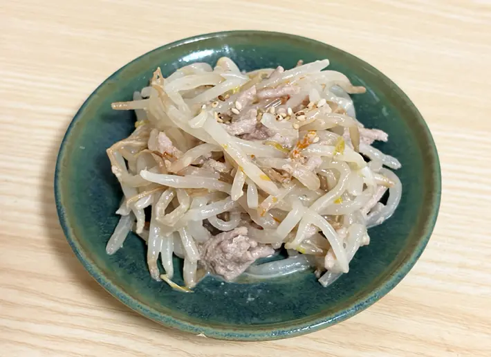 モヤシとひき肉の料理の写真（撮影：grapeフード編集部）