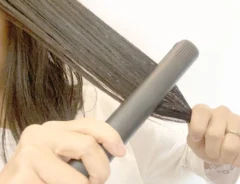 1秒でも早く朝の身支度を終わらせたい　サロニアのヘアアイロンなら1分でセット完了！