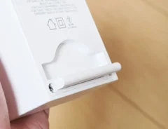 「家中のコンセントに取りつけたい」「充電器の出番減った」　工夫満載の『電源タップ』に「グラつかないから安心」