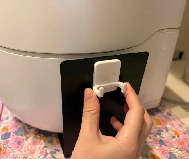 シェーバーホルダーをつけた様子（撮影：grapeライフハック編集部）