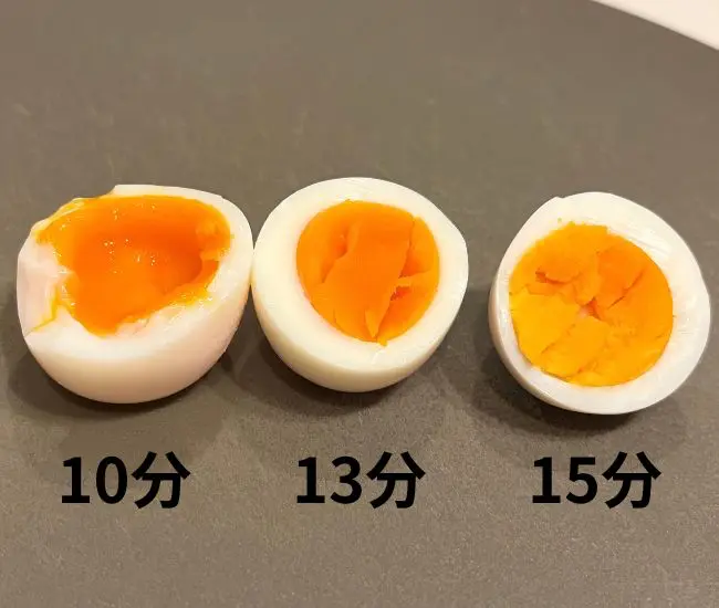 蒸らし時間ごとの黄身の比較写真（撮影：grapeフード編集部）