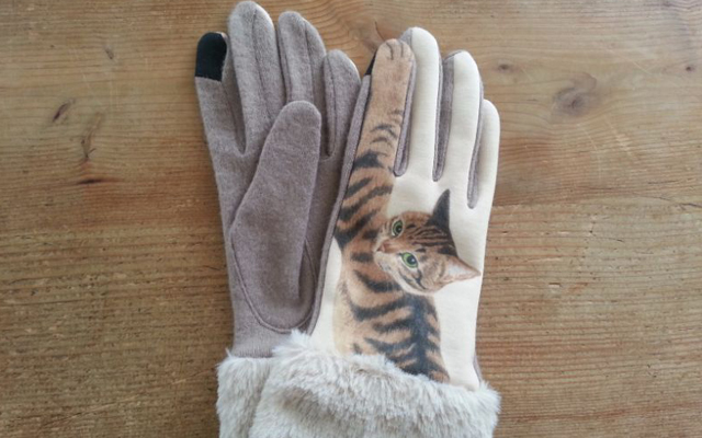 くらえ 猫パンチ 寒い冬のスマホ画面操作に力強い味方 猫パンチ手袋 Grape グレイプ