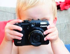 １歳半の息子にカメラを渡してみたら…　子どもならではの視点に、ほっこり♡