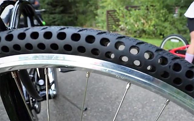 空気入れすら不要 絶対パンクしない自転車タイヤ が開発され 自転車ユーザー歓喜 Grape グレイプ