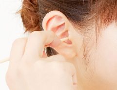 米医学会「耳掃除はNG」　それでも、耳を掃除してしまう人の言い分とは？