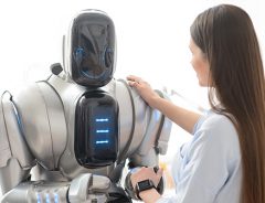 EUがロボットに関する法整備を提言 「キルスイッチ」などの義務化も