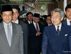 「１５年前、大変失礼いたしました」両陛下のお言葉に涙した、マレーシア人男性