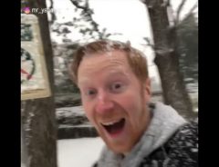珍しい東京の雪に、ノルウェー人・ミスターヤバタン大はしゃぎ！　優しい街の人々にホッコリ
