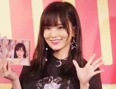 NMB48山本彩が川栄李奈のすっぴんを公開　「これ、誰！？」と騒然