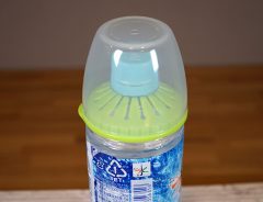 【キャンドゥの人気商品】 １００円でペットボトルが水筒に早変わり！