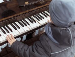 圧巻のピアノ演奏　少年が奏でる『ルパン三世のテーマ』に感動