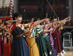 なんというかっこよさ…！　新成人らが参加した京都の伝統行事に惚れ惚れ