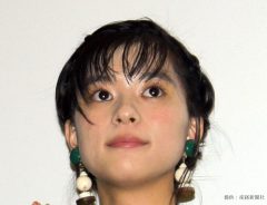 芳根京子がインスタに美人すぎる『横顔ショット』を披露！　メイクにも「真似したい」と注目が