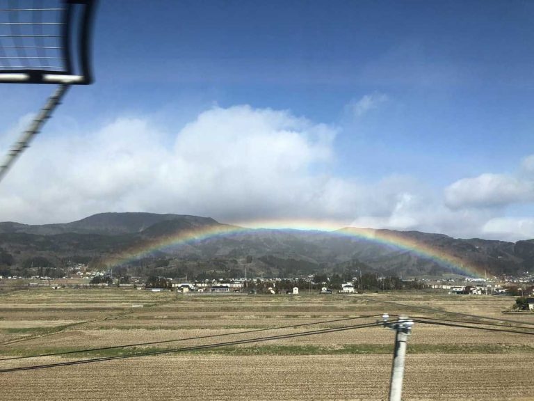 東日本大震災 発生から９年目の春 福島県の空に虹がかかる Grape グレイプ